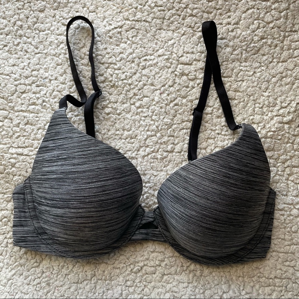 VICTORIA’S SECRET 32C PERFECT SHAPE PUSH UP BRA